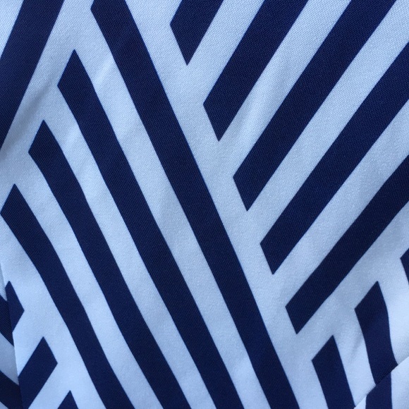 🔥MOVING SALE🔥 (S) RolyPoly Striped Jacket - Picture 7 of 7